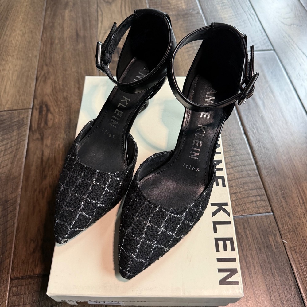 Anne Klein iFlex Fabulist Black Silver Grid Ankle Strap Kitten Heels Pumps 6.5M
